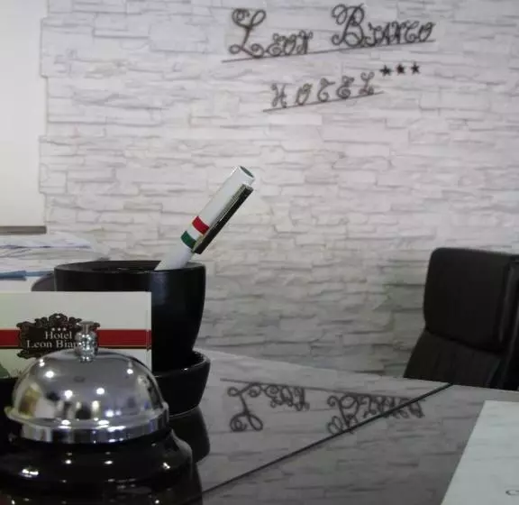 Hotelli Leon Bianco