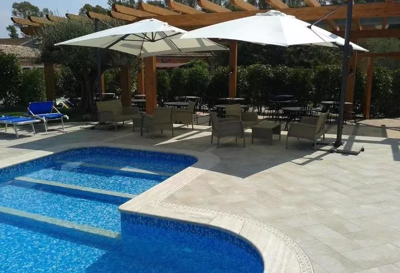 هتل Villa Aurora