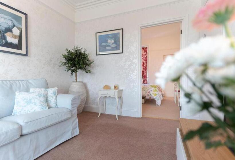 مبيت وإفطار Barnes Fell Apartments