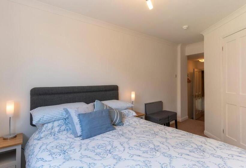 مبيت وإفطار Barnes Fell Apartments