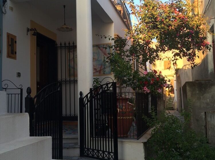 مبيت وإفطار La Casa Di Ivana