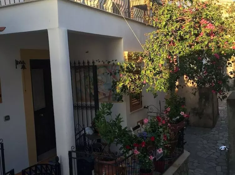 Aamiaismajoitus (B&B) La Casa Di Ivana