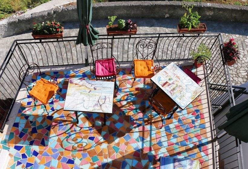 مبيت وإفطار La Casa Di Ivana