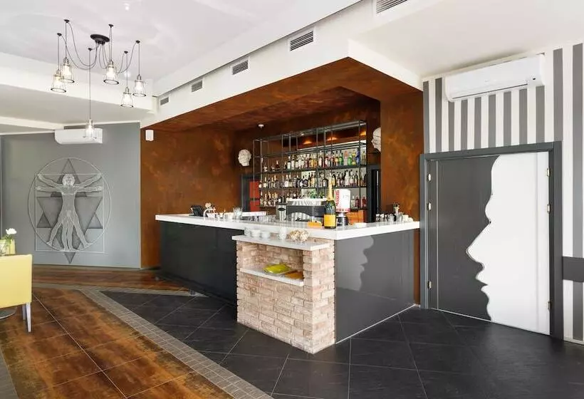 Boutique Hotel Paradox