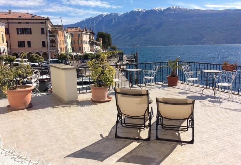 فندق Albergo Gargnano