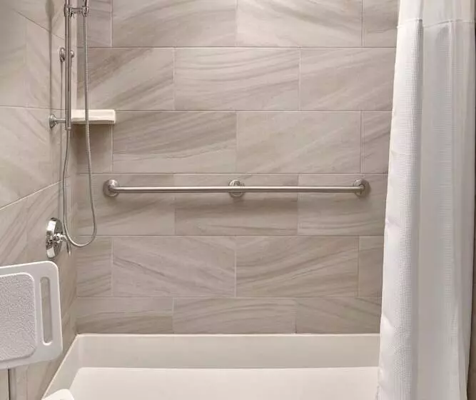 Hotelli Fairfield Inn & Suites By Marriott Airdrie