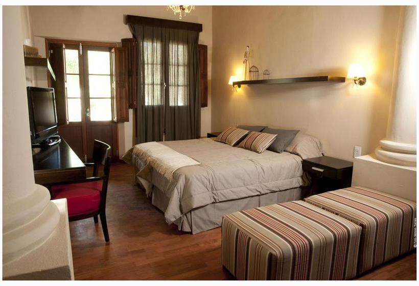 ホテル Estancia La Hungria