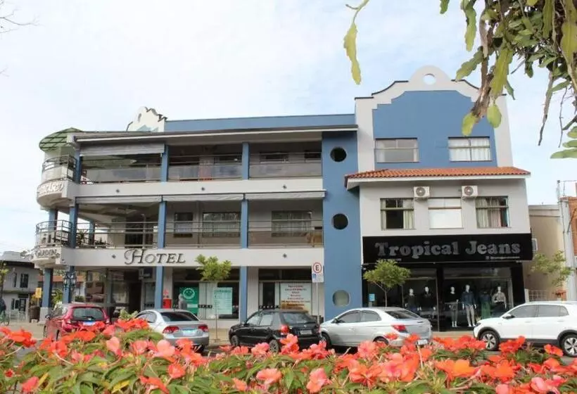 Hotelli Holambra Garden