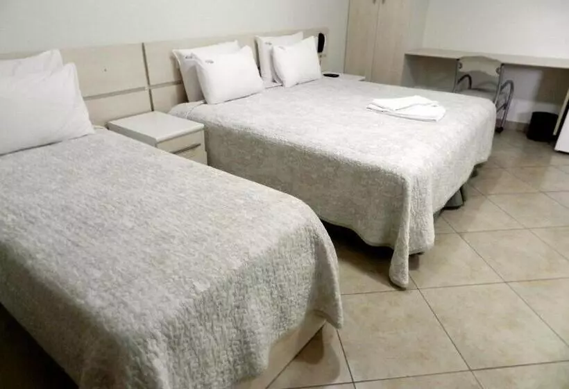 Hotelli Holambra Garden