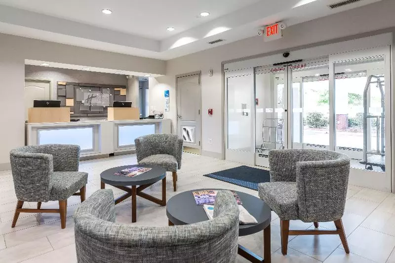 Holiday Inn Express Hotel & Suites Lagrange I 85, An Ihg