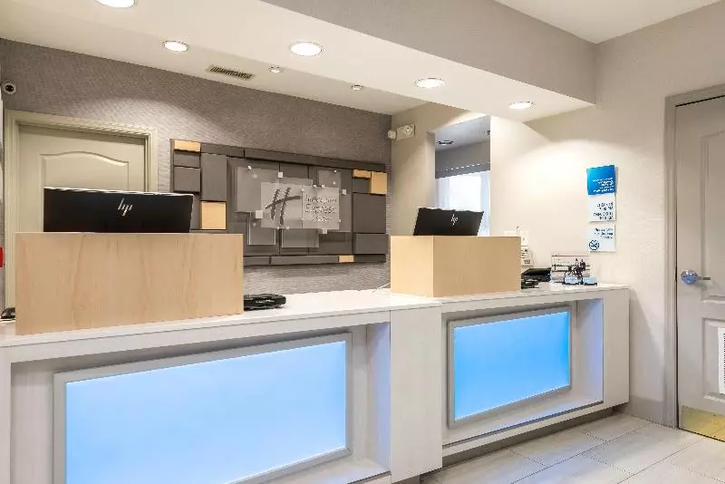 Holiday Inn Express Hotel & Suites Lagrange I 85, An Ihg