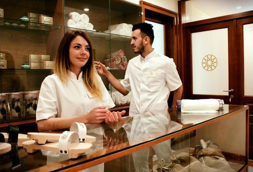 هتل İsa Begov Hamam