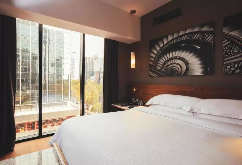 ホテル Krystal Grand® Suites Insurgentes