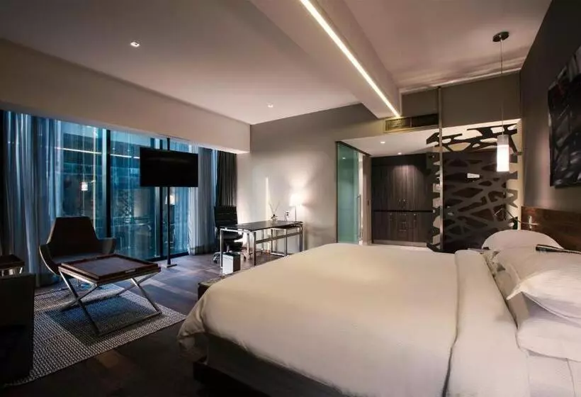 ホテル Krystal Grand® Suites Insurgentes