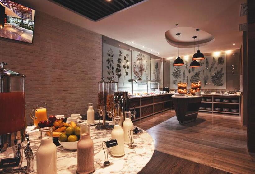 هتل Krystal Grand Suites Insurgentes