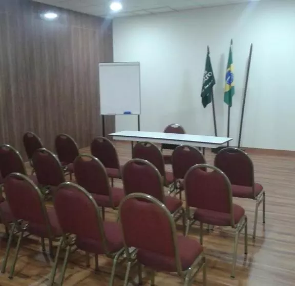 ホテル Maestro Villa Do Lago Toledo