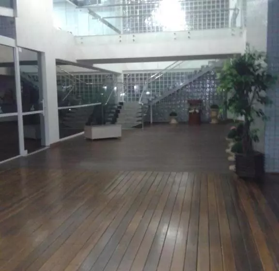 ホテル Maestro Villa Do Lago Toledo