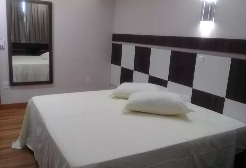 ホテル Maestro Villa Do Lago Toledo