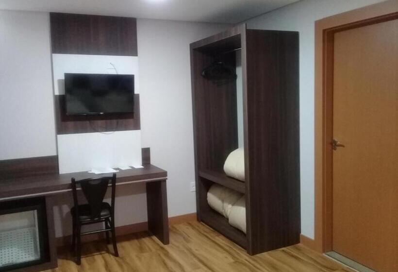 בית מלון כפרי Maestro Villa Do Lago Toledo