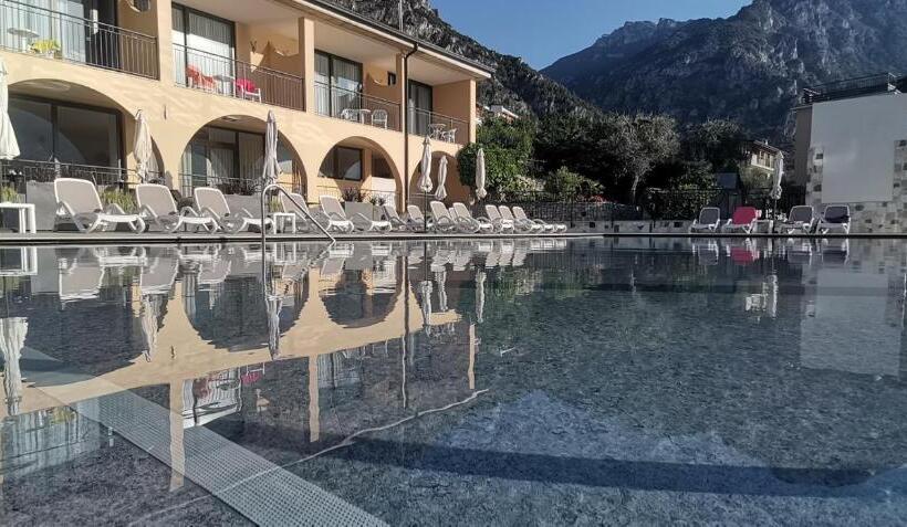 בית מלון כפרי Mercedes