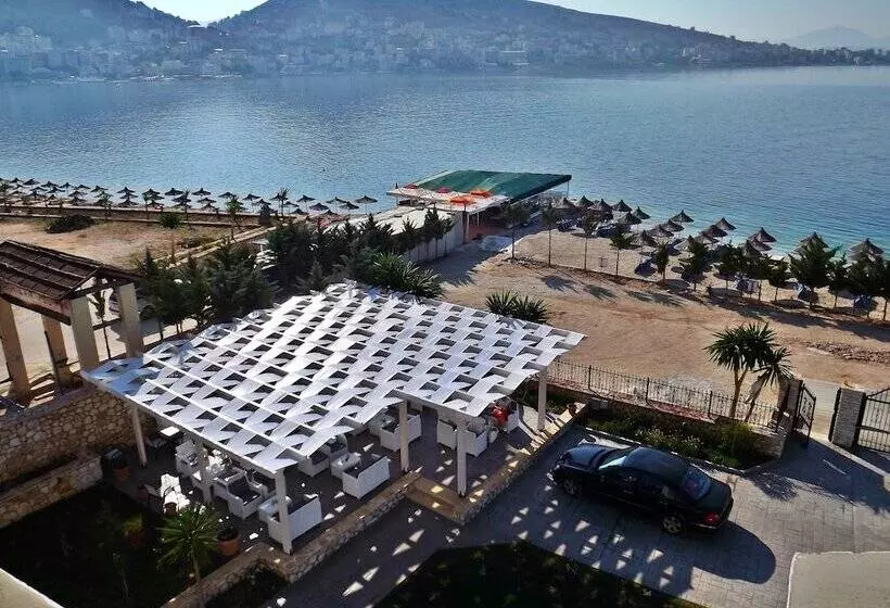 هتل Vila Kalcuni Sarande
