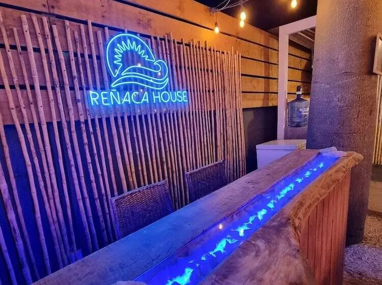 Reñaca House Bed & Breakfast