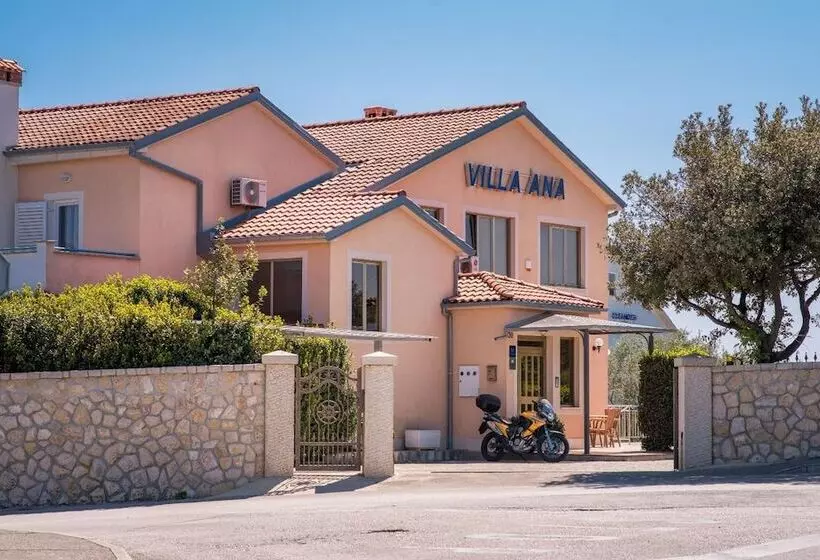 Aamiaismajoitus (B&B) Villa Ana