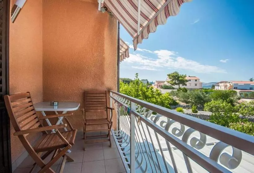 Aamiaismajoitus (B&B) Villa Daniela