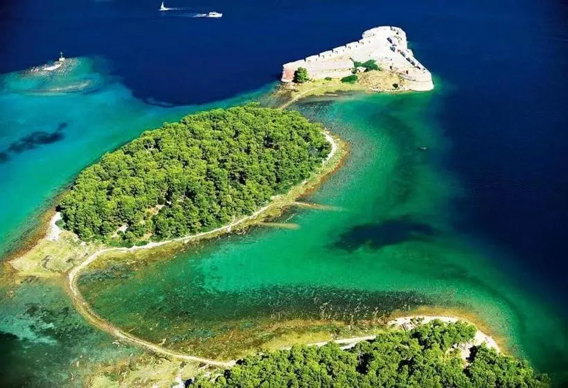 Aamiaismajoitus (B&B) Villa Daniela