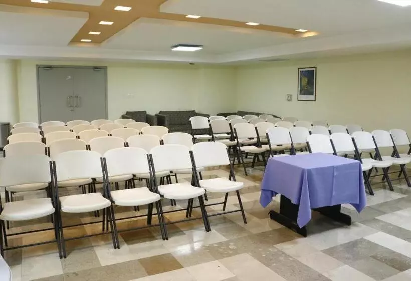 Hotelli Bello Cordoba