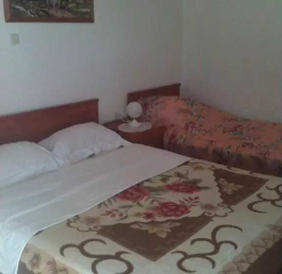 ホテル Bed & Breakfast Ema