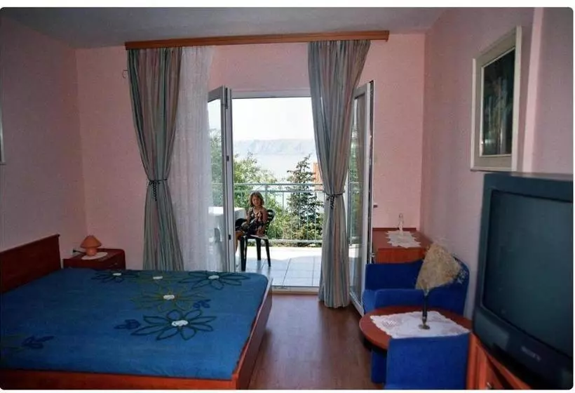 ホテル Bed & Breakfast Ema