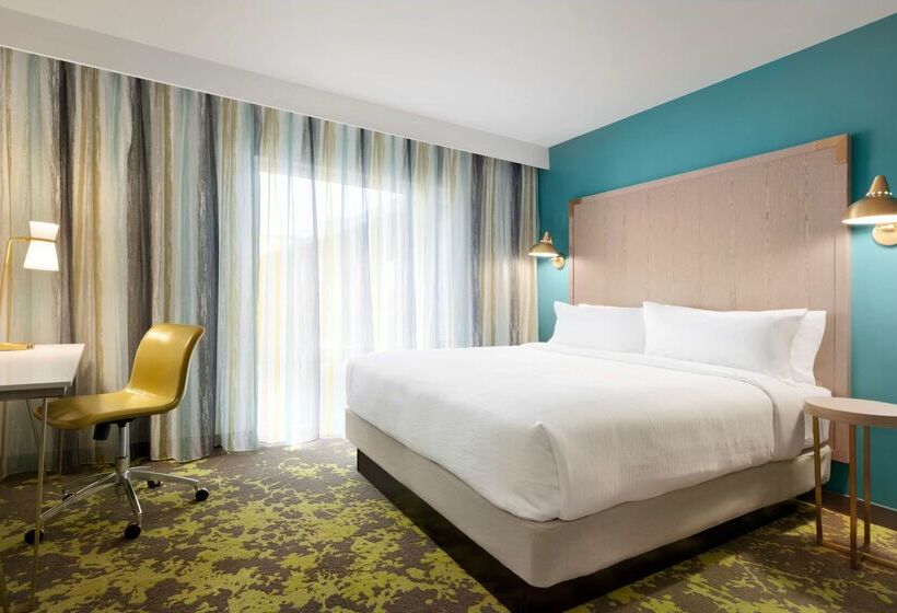 Отель Embassy Suites By Hilton Boulder