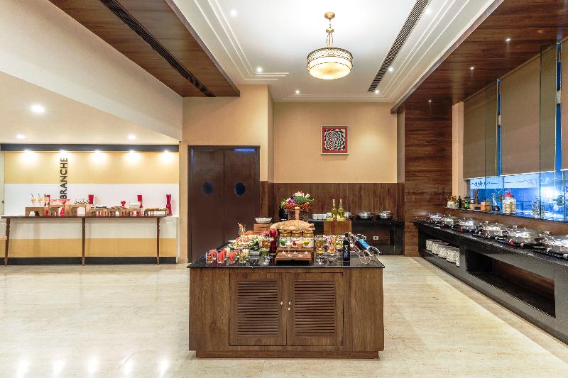 호텔 Golden Tulip Suites Gurgaon