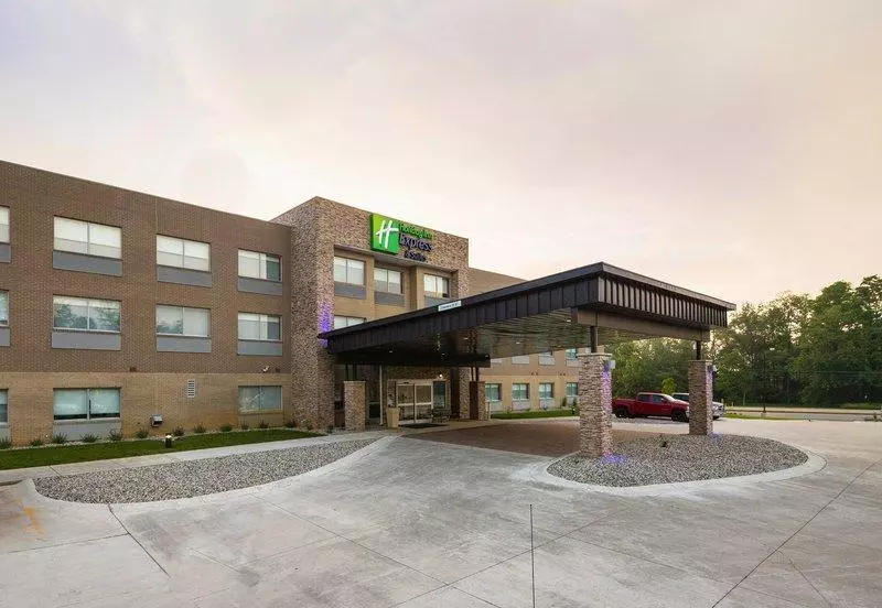 هتل Holiday Inn Express And Suites Portage By Ihg
