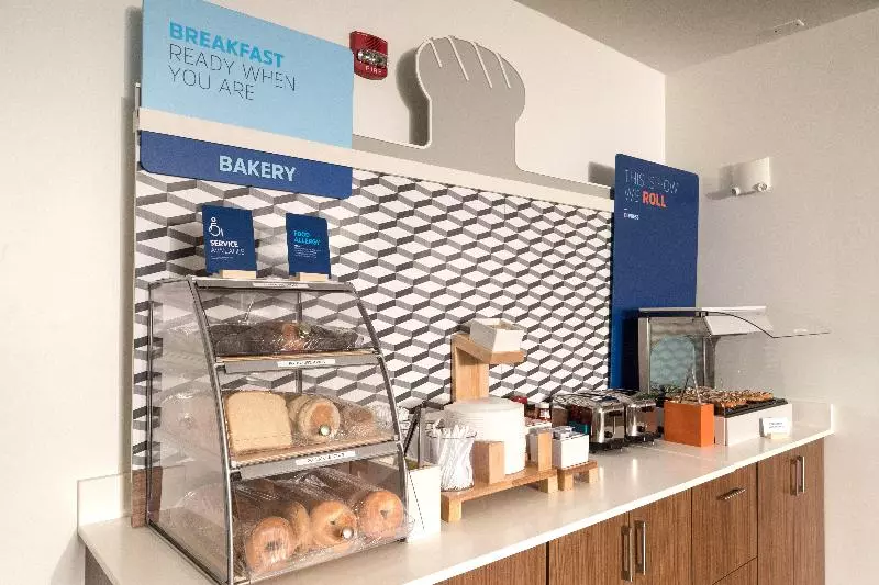 هتل Holiday Inn Express And Suites Portage By Ihg