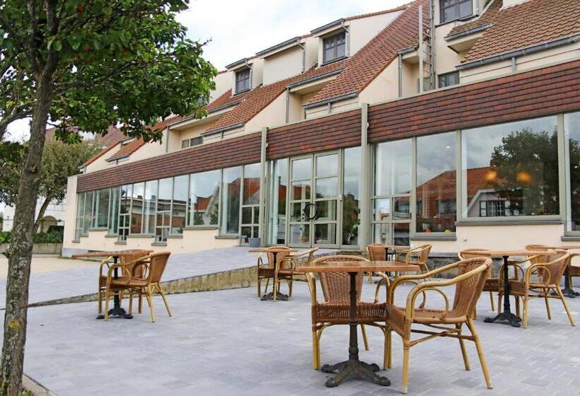 Отель Les Dunes