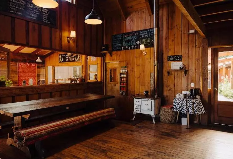 Retkeilymaja Lounge Brasil Hostería Boutique