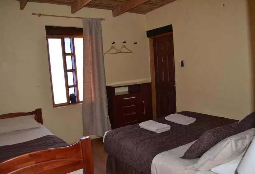 Aamiaismajoitus (B&B) Hostal Y Cabañas Renta House San Pedro