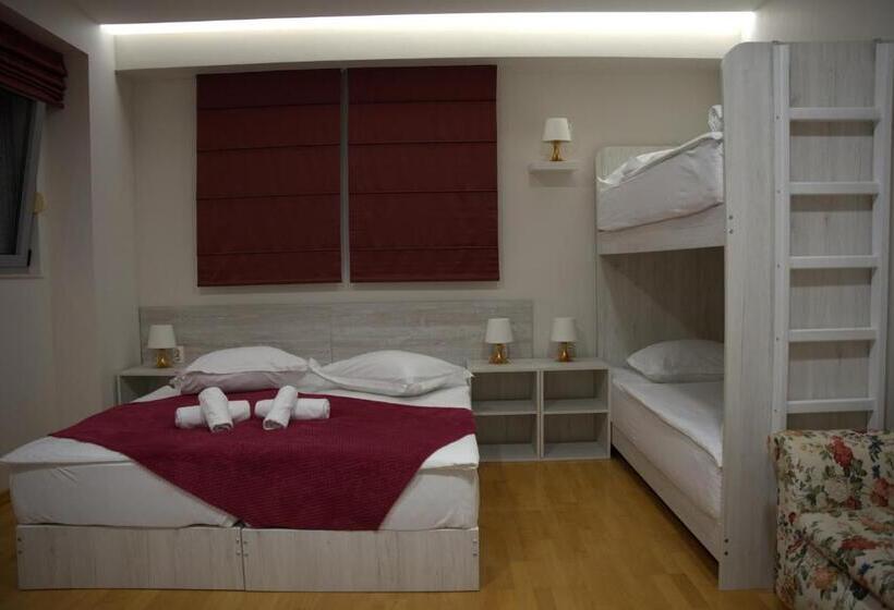 Boutique Hostel Livia