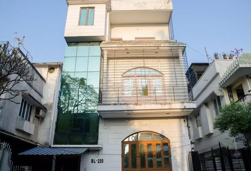 簡易ホテル Tulip Guest House