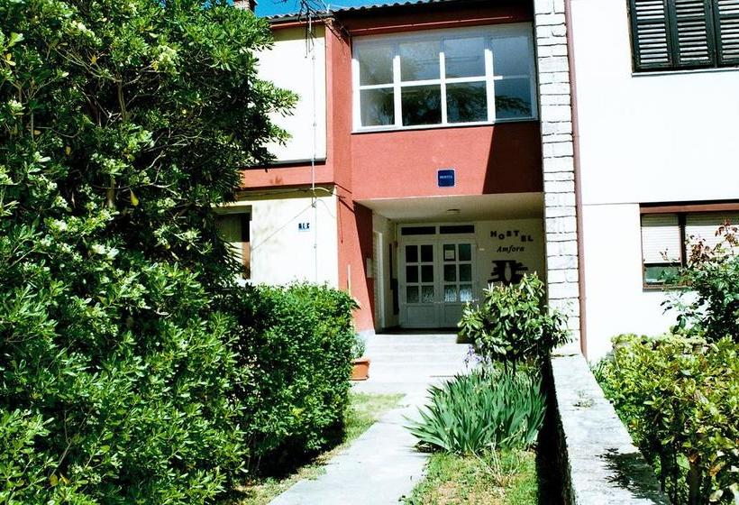 Hostel Amfora