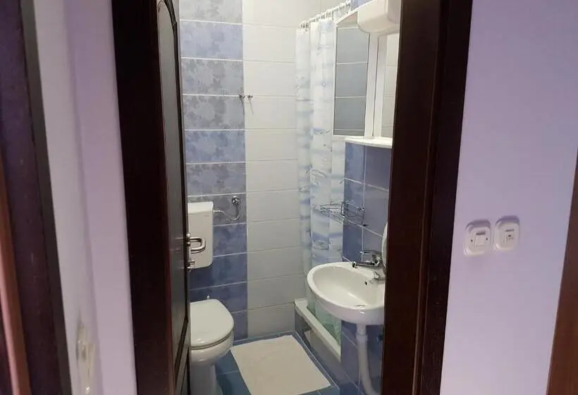Hostel Kristal