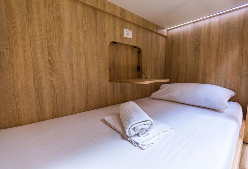 Hostel Zrce   Adults Only