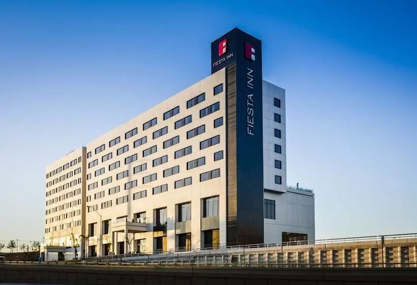 هتل Fiesta Inn Chihuahua Fashion Mall