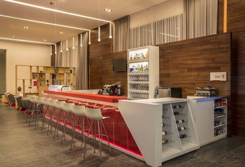 هتل Fiesta Inn Chihuahua Fashion Mall