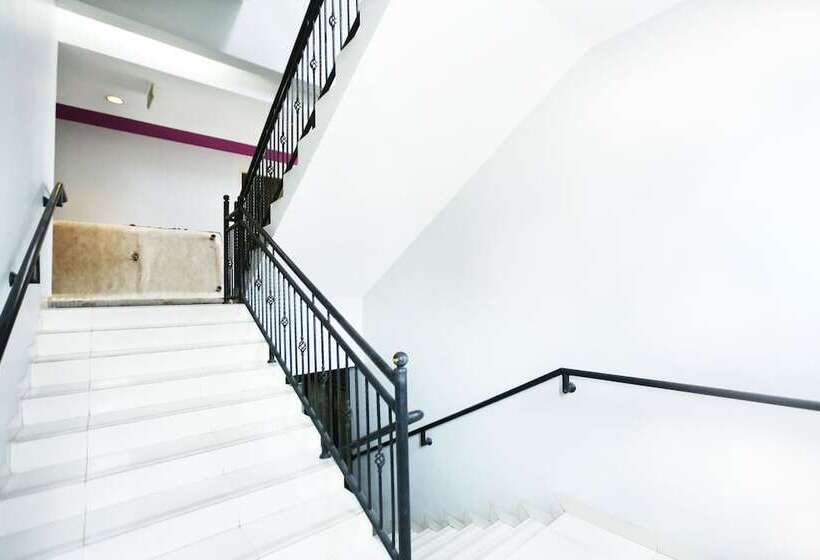 Hotel Collection O Manggis Inn