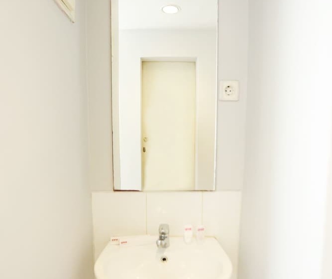 Hotel Collection O Manggis Inn