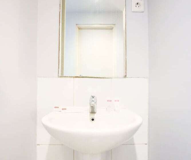 Hotel Collection O Manggis Inn