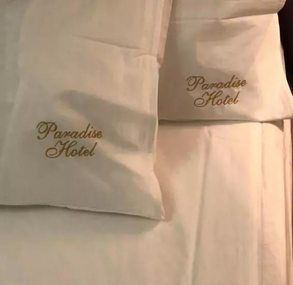 هتل Paradise  Novoslobodskaya